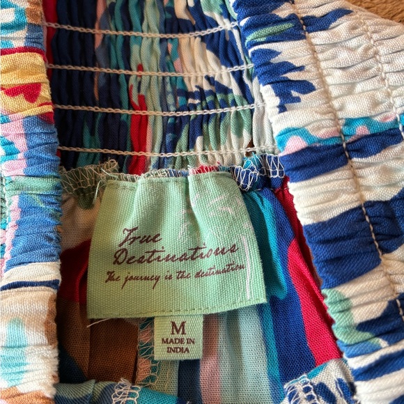 True Destinations Resort Wear Wide-Leg Pants 
Size Medium - Picture 5 of 7